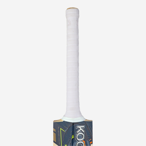 Beast Pro Players Senior Cricket Bat