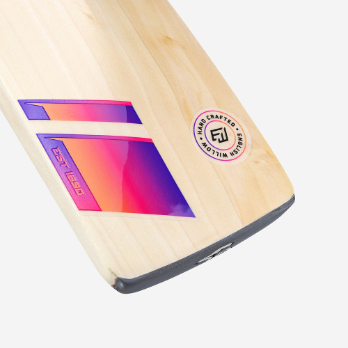 AURA PRO 2.0 SENIOR CRICKET BAT