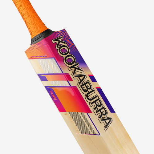 AURA PRO 7.0 JUNIOR CRICKET BAT