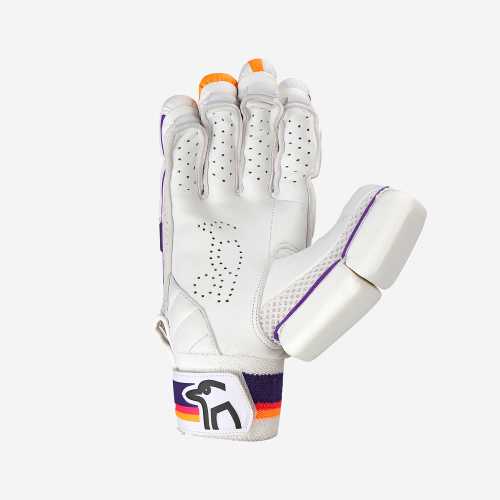 AURA PRO PLAYERS BATTING GLOVES