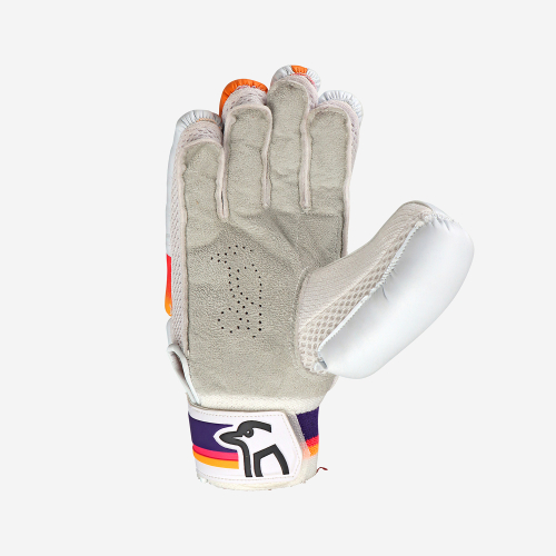 AURA PRO 7.0 BATTING GLOVES