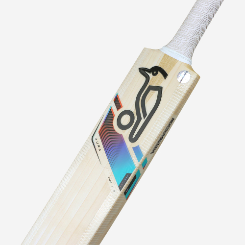 Pro 7.0 Aura Junior Cricket Bat