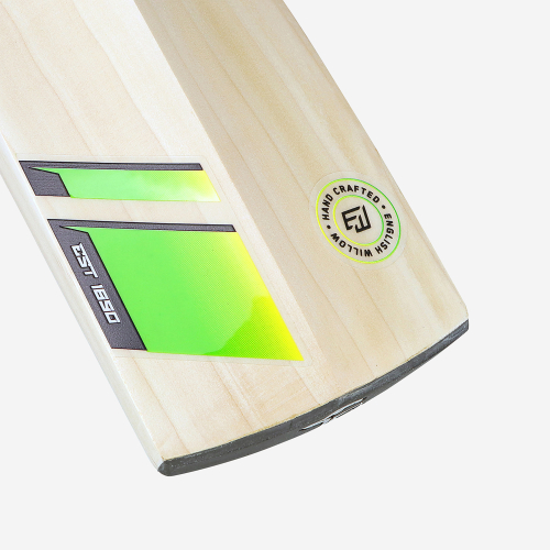 KAHUNA PRO 1.0 SENIOR CRICKET BAT