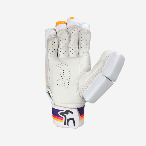 AURA PRO 4.0 BATTING GLOVES