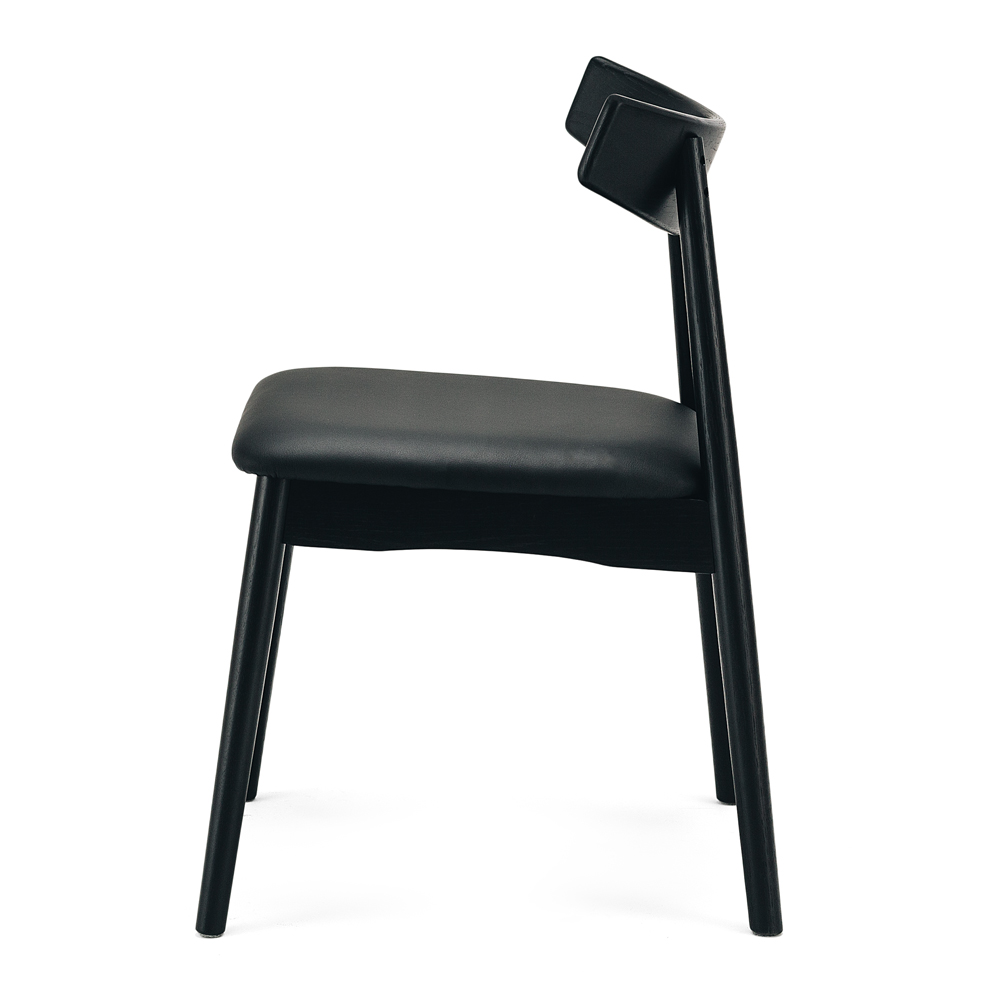 Wagner Chair (Black Oak)